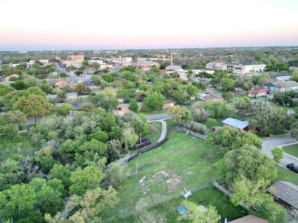 701 Montgomery ST, Georgetown, TX 78626