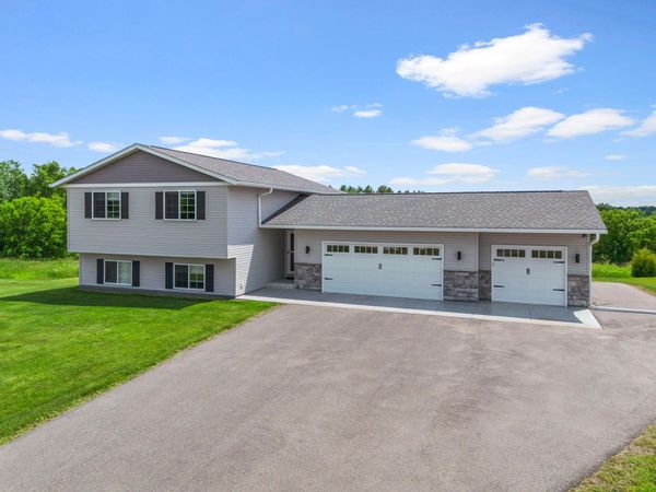 48089 Autumn Court, Stanchfield, MN 55080