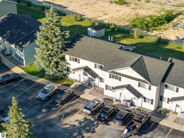 3816 Vale Drive, Unit 56, Traverse City, MI 49686