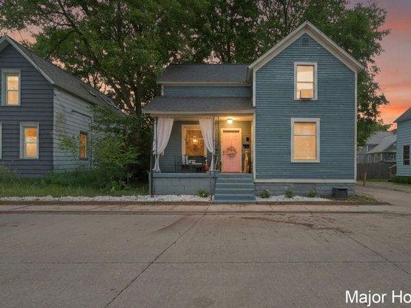 323 Robey Place SE, Grand Rapids, MI 49506