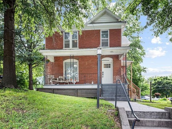 1016 N 10th Street, Atchison, KS 66002