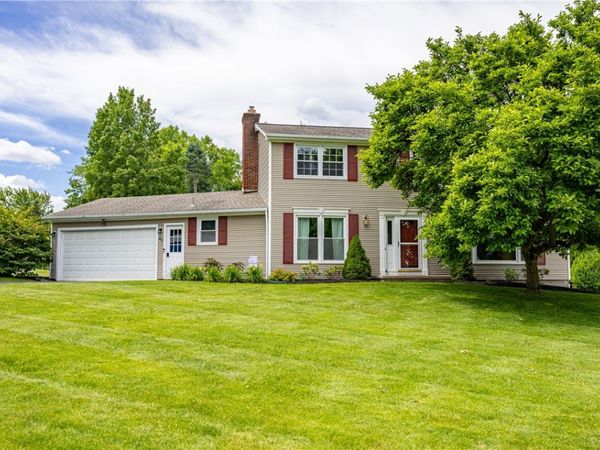 25 Dahlia Drive , Fairport, NY 14450