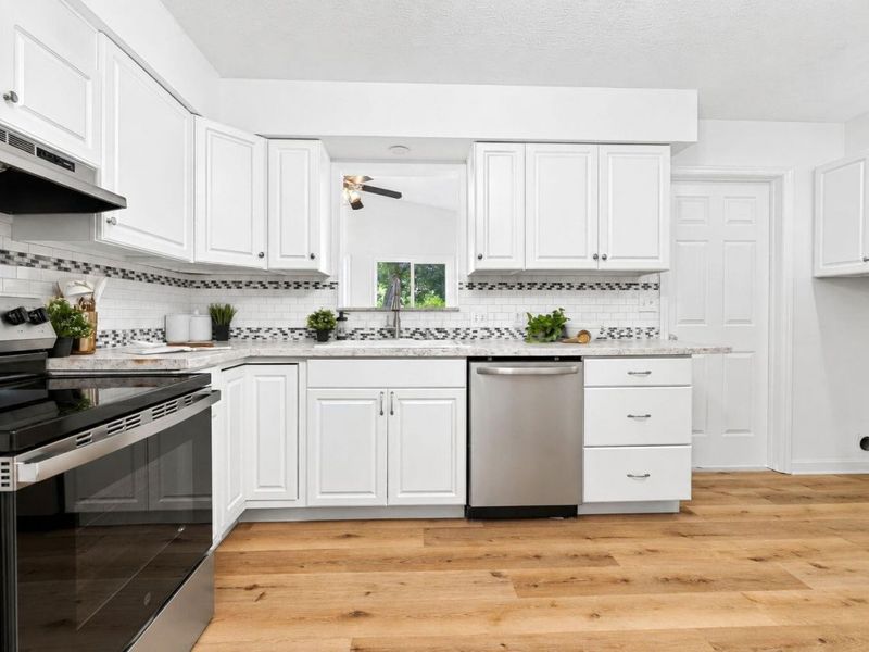 60 Daley Drive SW, Pataskala, OH 43062 Photo 6