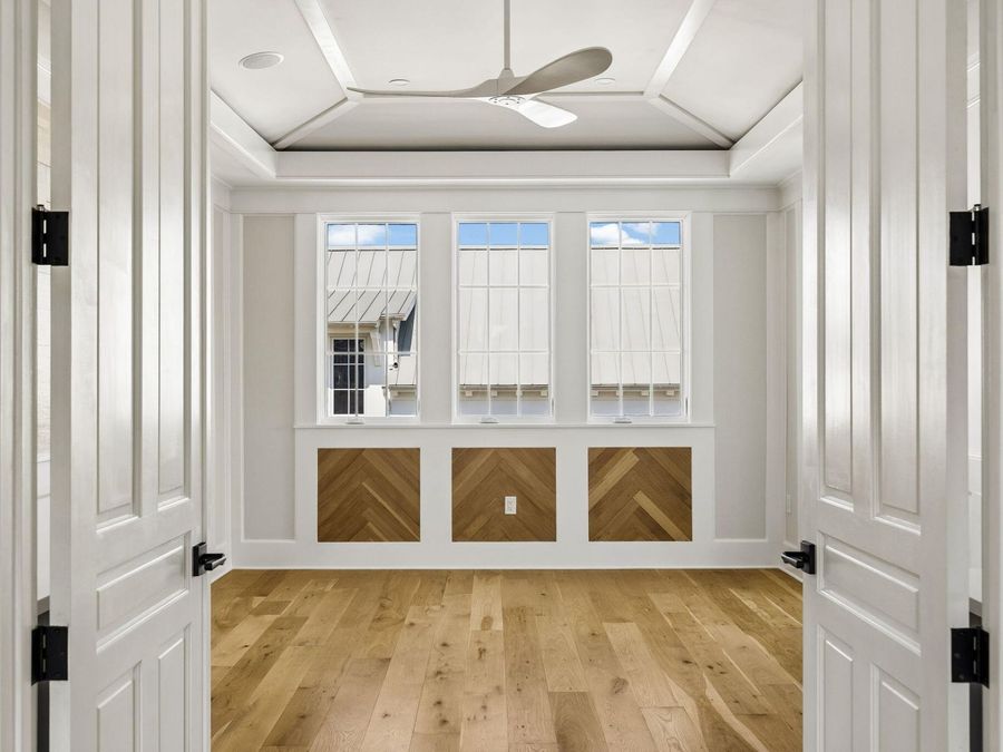 Property Image 100