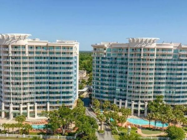 2230 Beach Drive, Gulfport, MS 39507