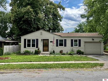 728 N 77th Avenue, Omaha, NE 68114
