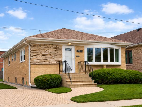 7046 N Franks Avenue , Niles, IL 60714