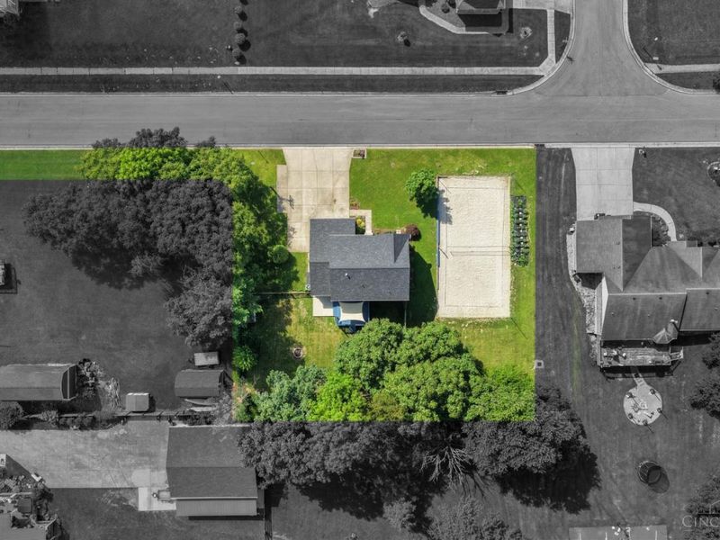 8042 Laurelwood Drive, Hamilton Twp, OH 45039 Photo 40