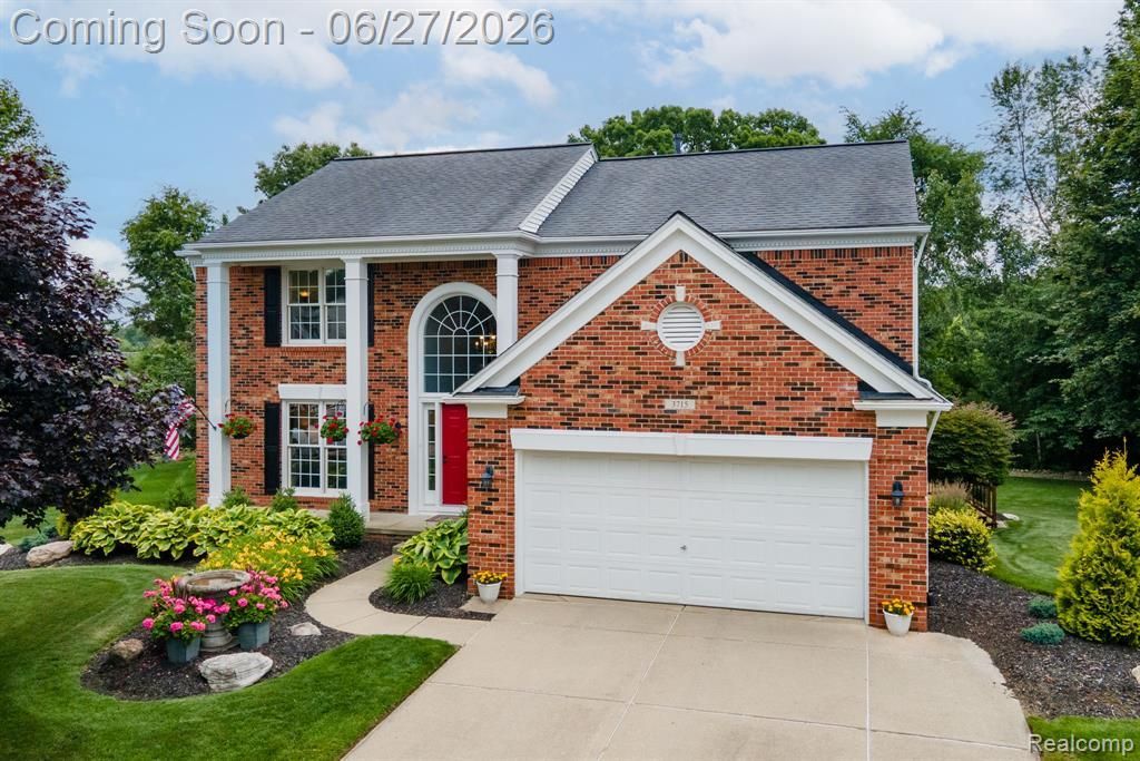3715 Rolling Hills Court, Orion Township, MI 48359 Main Photo