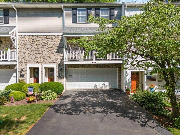 109 Roscommon Place, McMurray, PA 15317