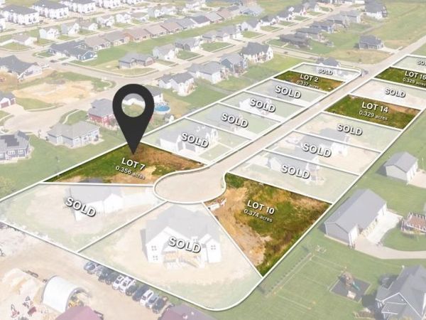 128 Live Oak Drive, Hudson, IA 50643