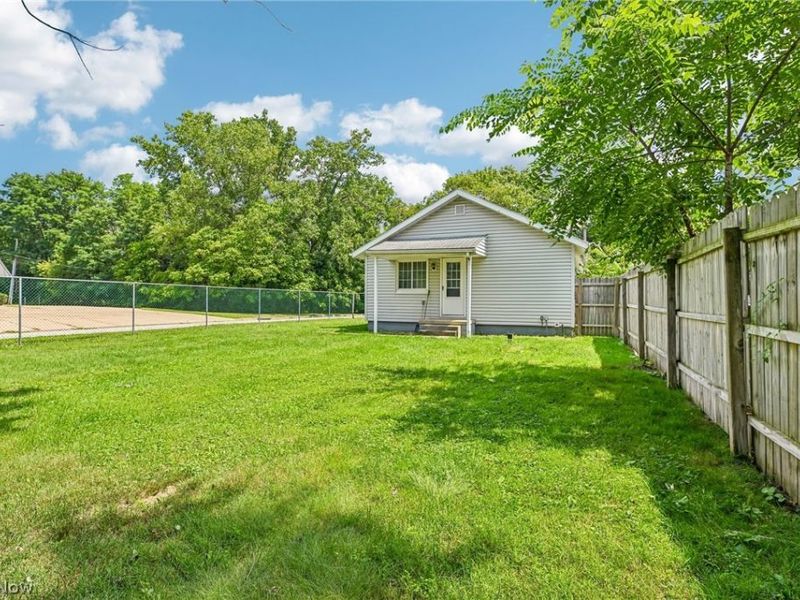 494 Baltimore Avenue, Akron, OH 44306 Photo 21