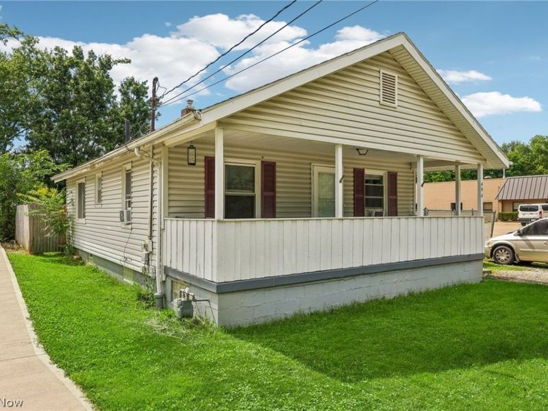 494 Baltimore Avenue, Akron, OH 44306 Photo 3