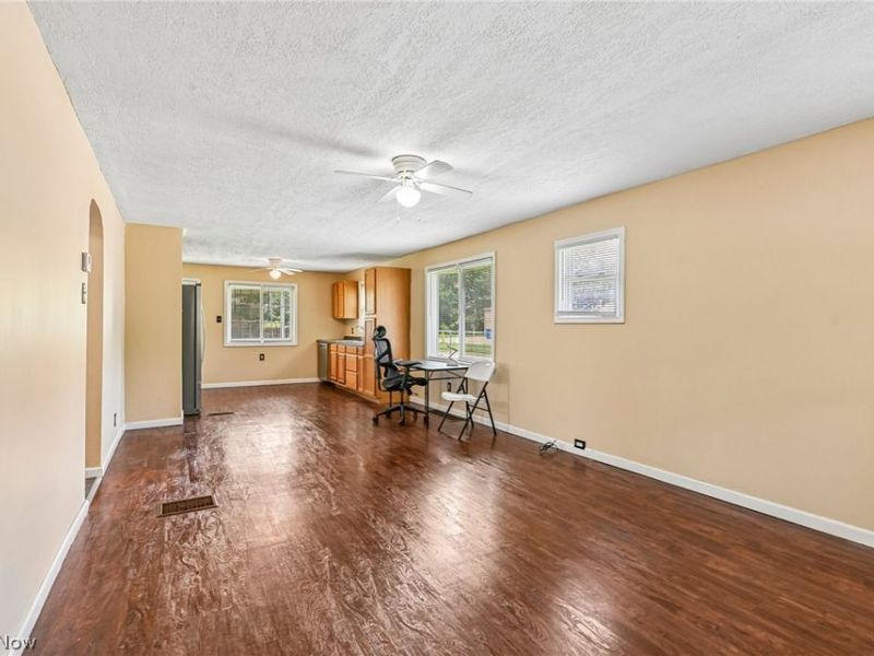 494 Baltimore Avenue, Akron, OH 44306 Photo 7