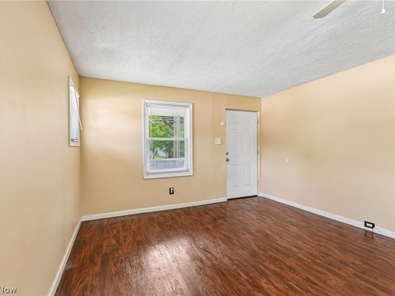 494 Baltimore Avenue, Akron, OH 44306 Photo 8