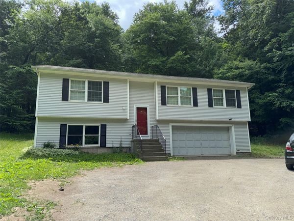 272 Van Wyck Lake Road , Fishkill, NY 12524
