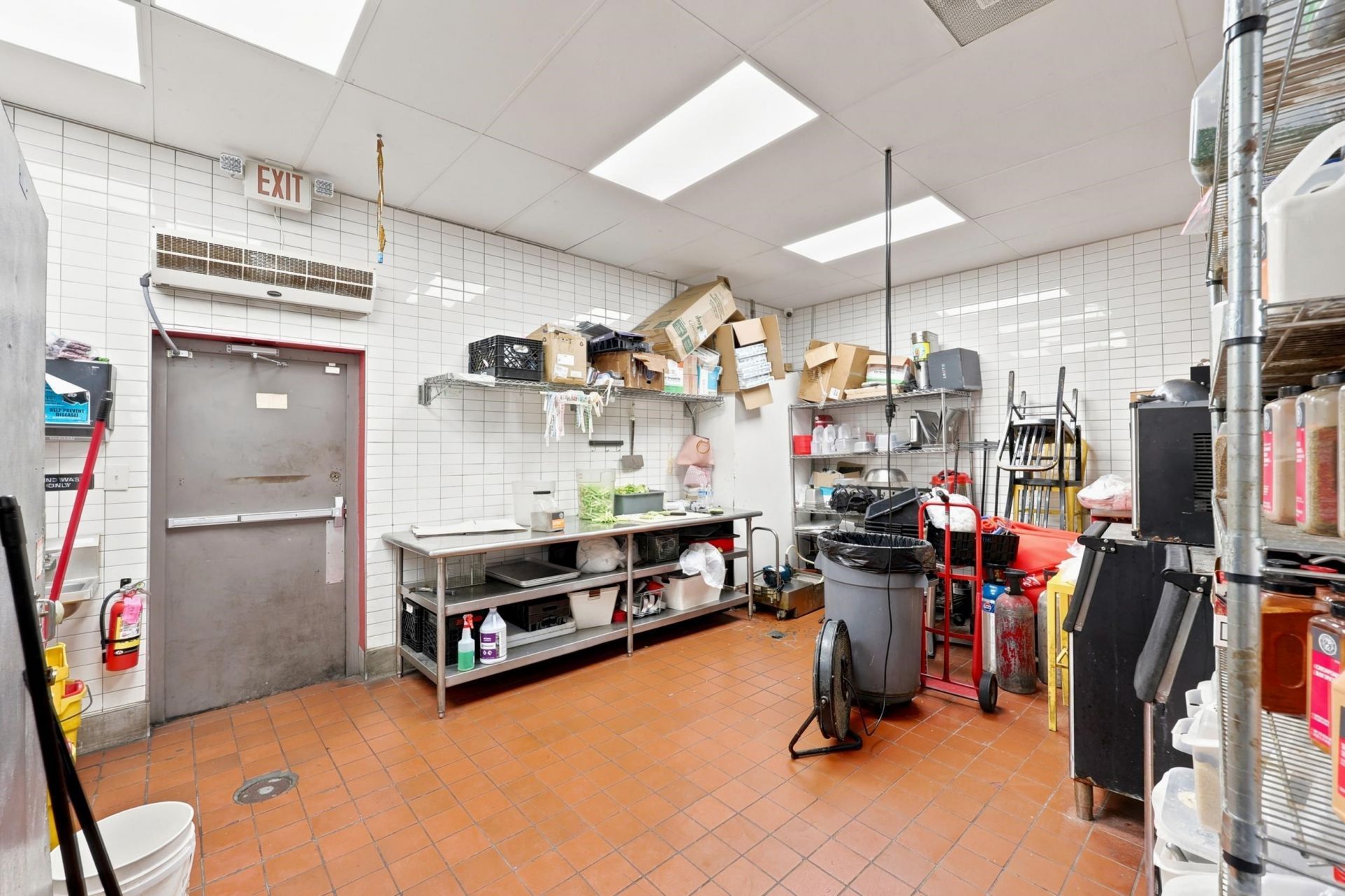 2297 S Kings Hwy.  Photo 44