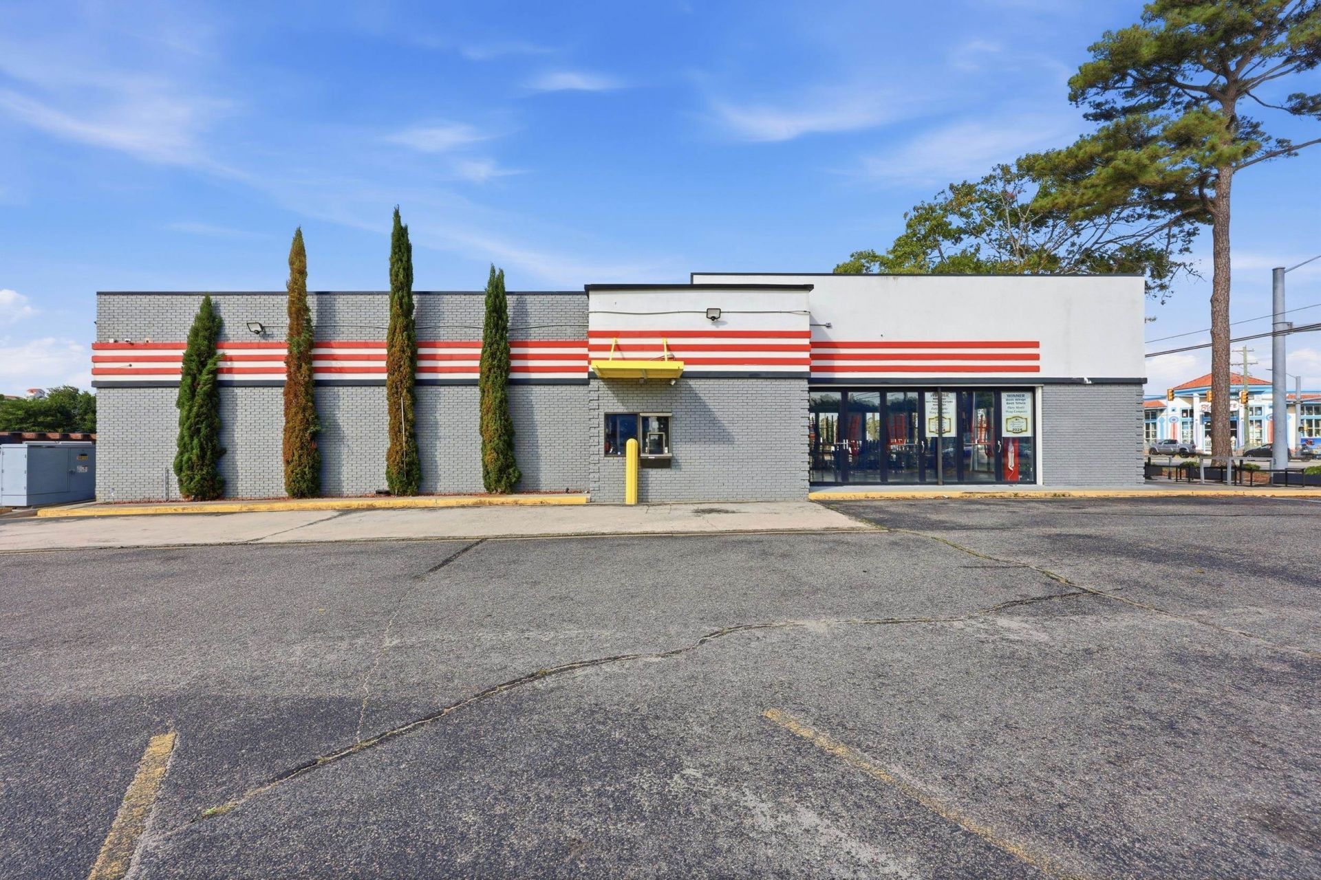 2297 S Kings Hwy.  Photo 46