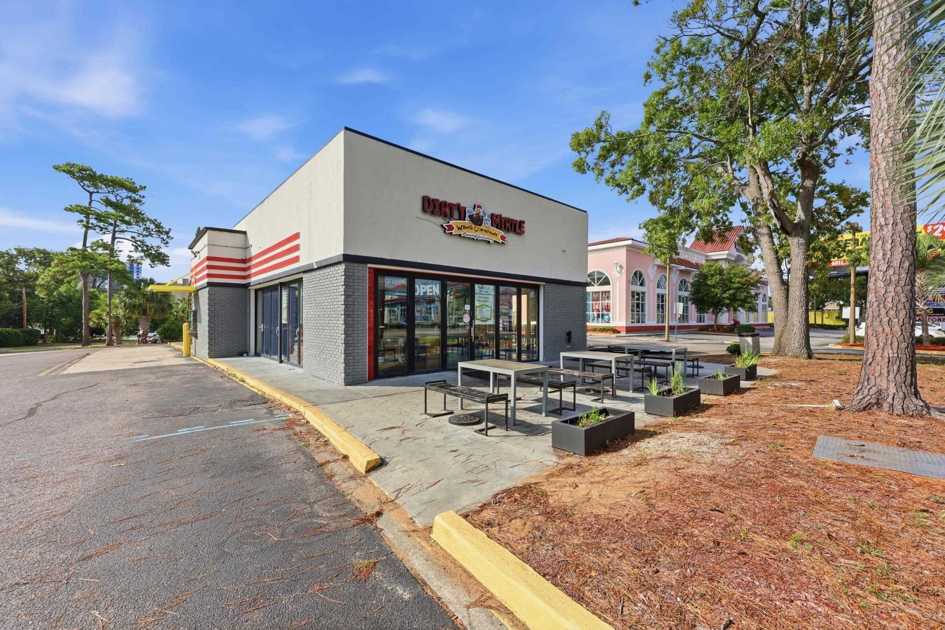 2297 S Kings Hwy.  Photo 5