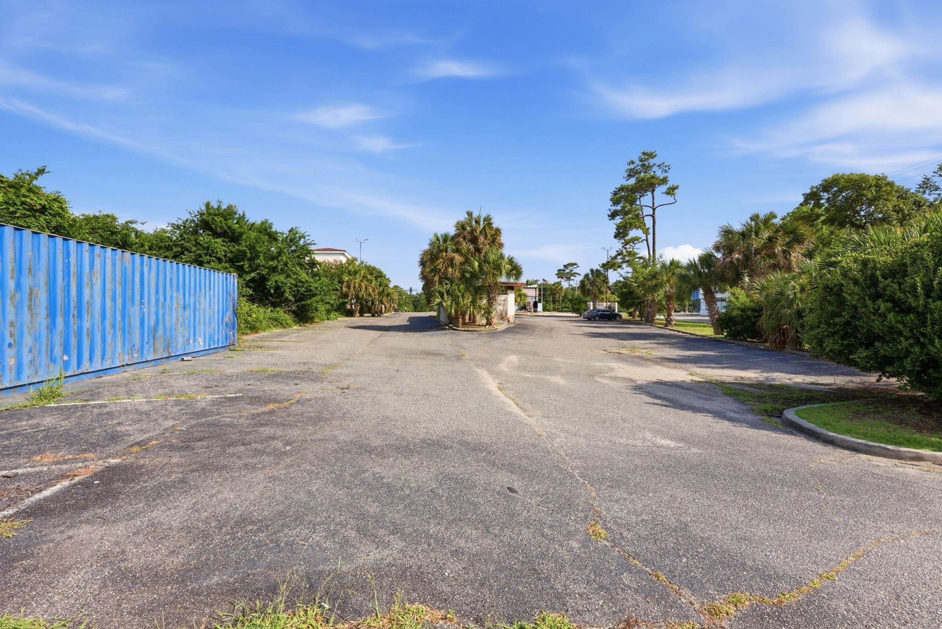 2297 S Kings Hwy.  Photo 53