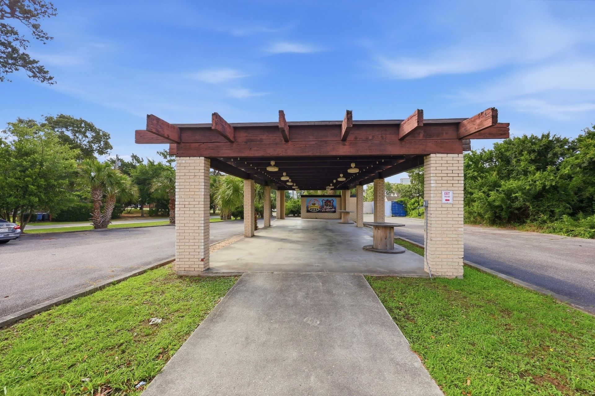 2297 S Kings Hwy.  Photo 57