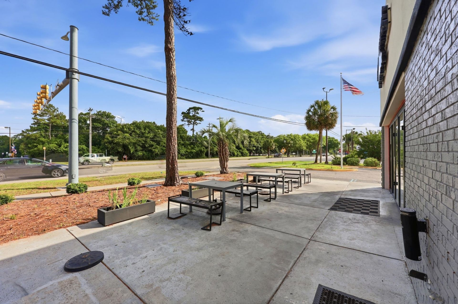 2297 S Kings Hwy.  Photo 9