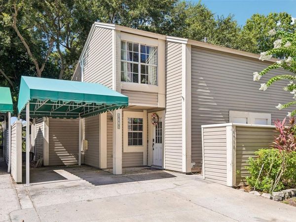 6910 LAKE PLACE COURT , TAMPA, FL 33634