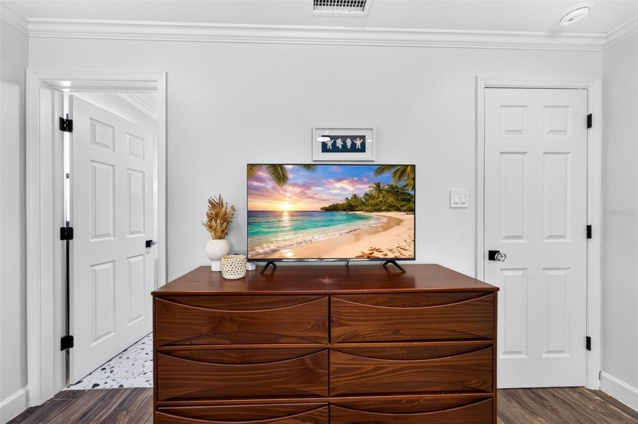 59 Wickliffe Drive, Naples, FL 34110 Photo