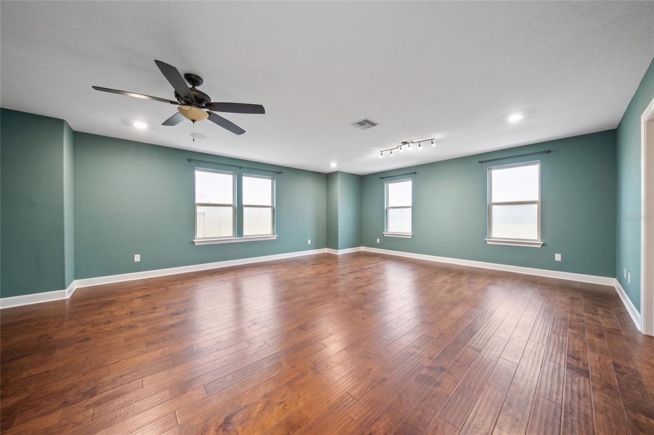 2557 Heritage Green Avenue, Davenport, FL 33837 Photo