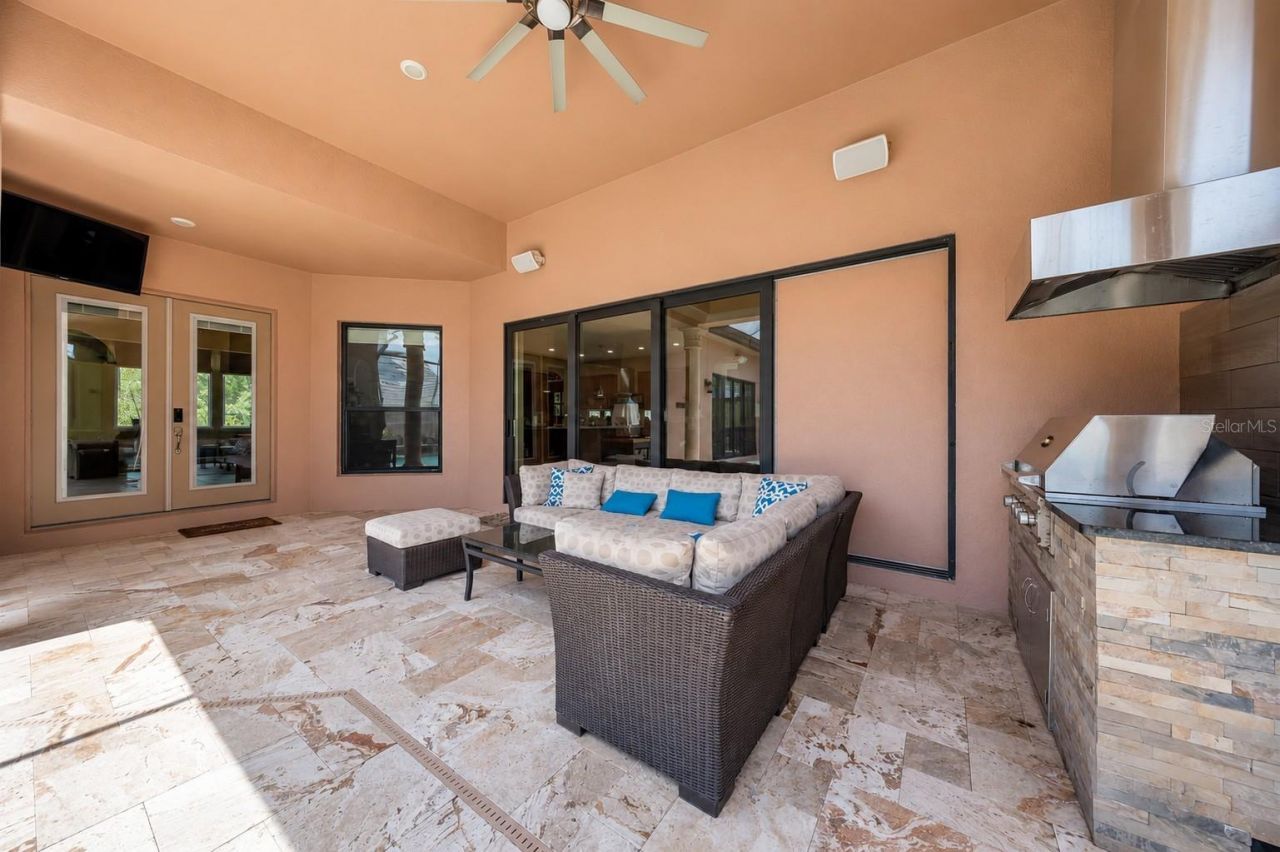 2557 Heritage Green Avenue, Davenport, FL 33837 Photo