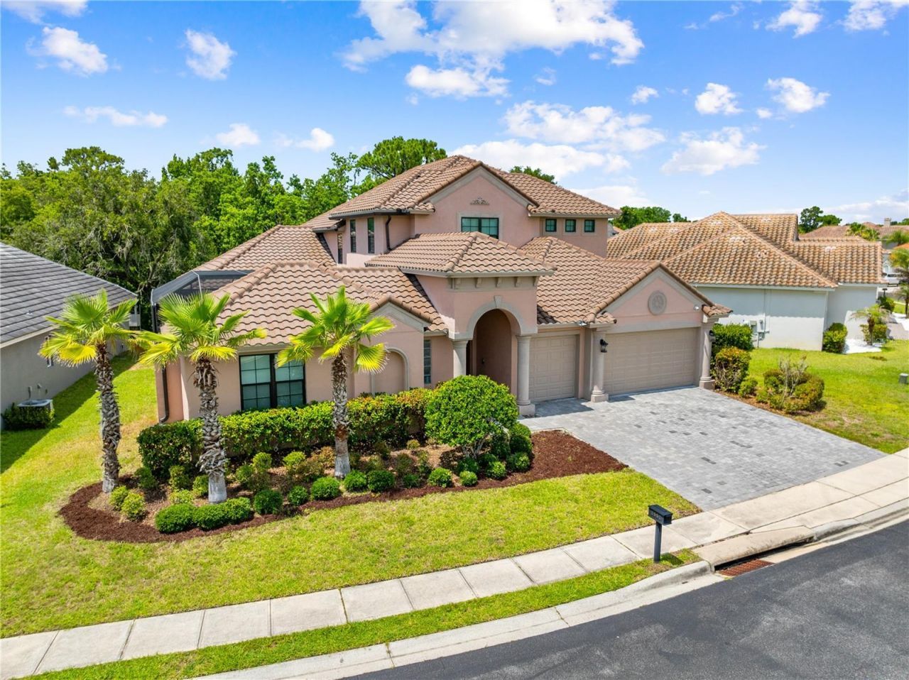 2557 Heritage Green Avenue, Davenport, FL 33837 Photo