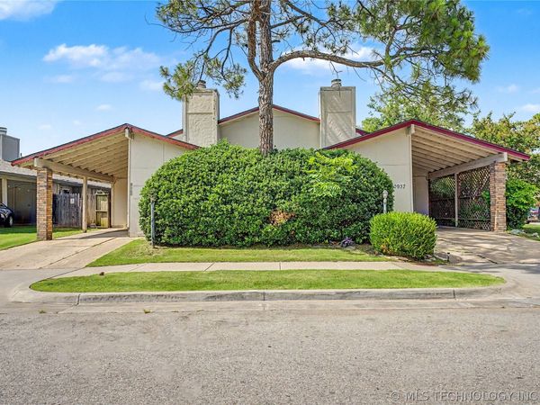 10933 E 16th Street , Tulsa, OK 74128
