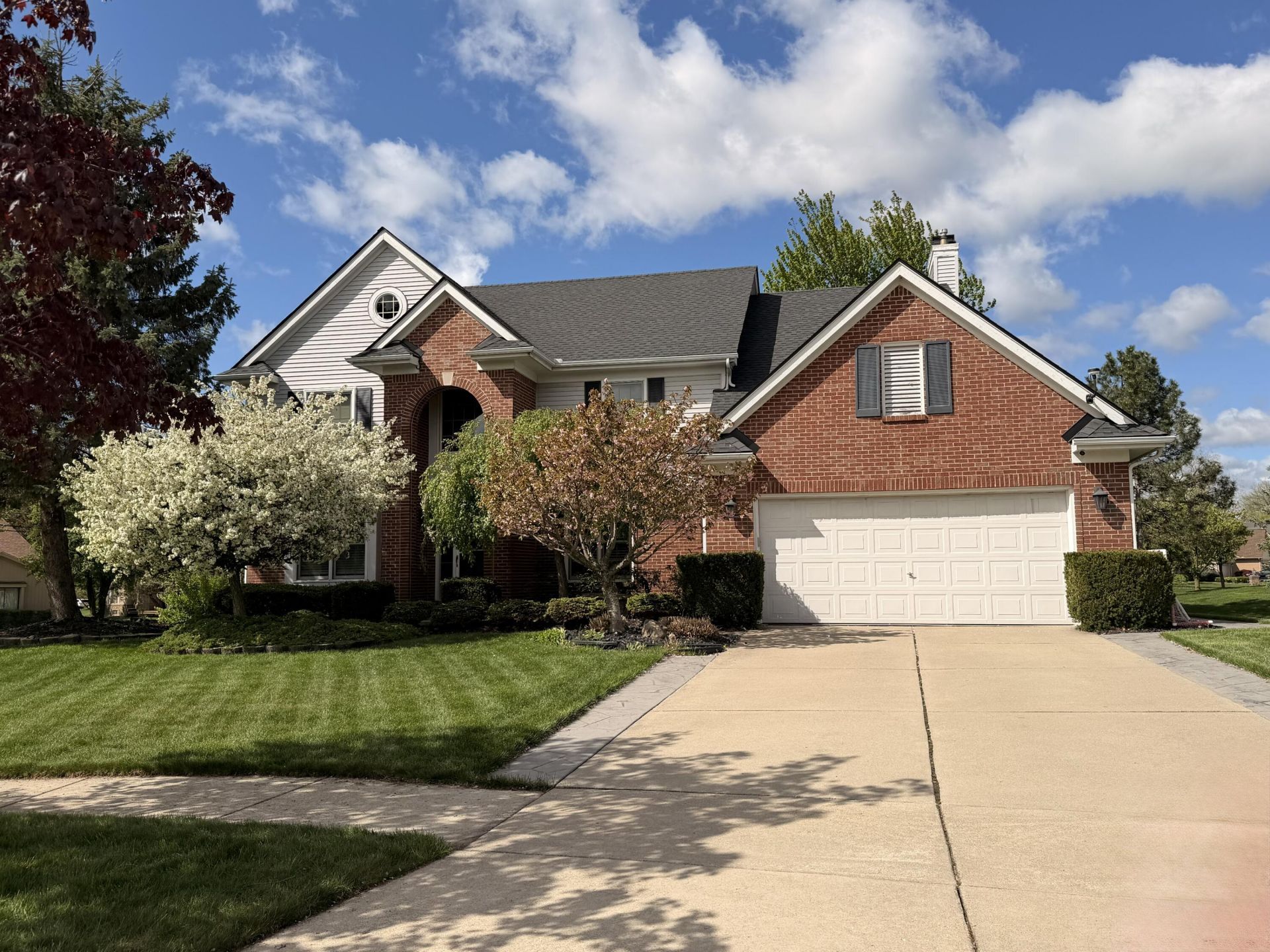 18175 Queensbury Drive, Livonia, MI 48152 Main Photo