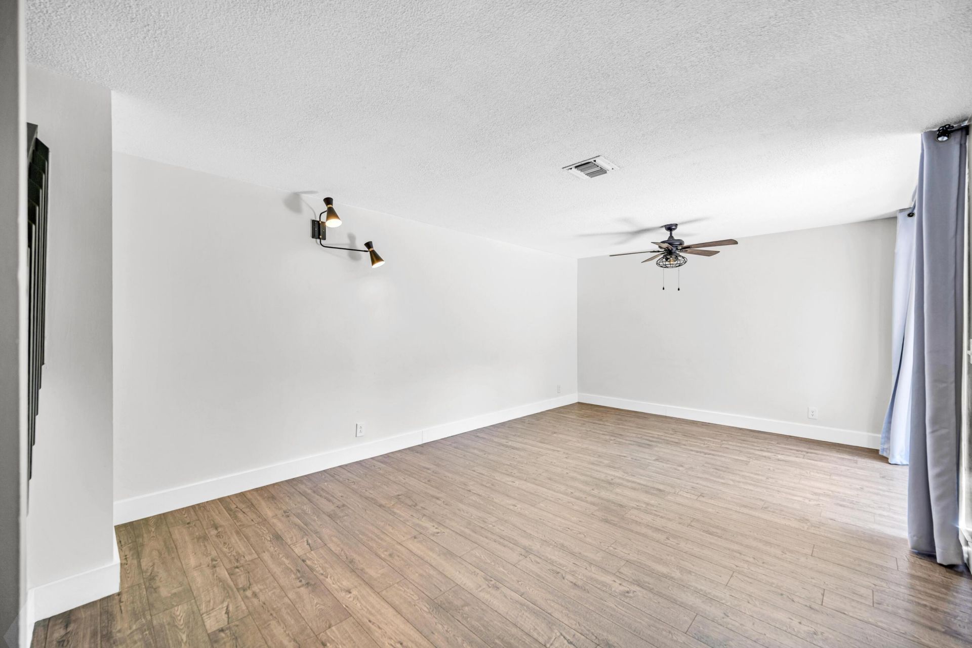 2620 NW 99th Avenue, Coral Springs, FL 33065 Photo