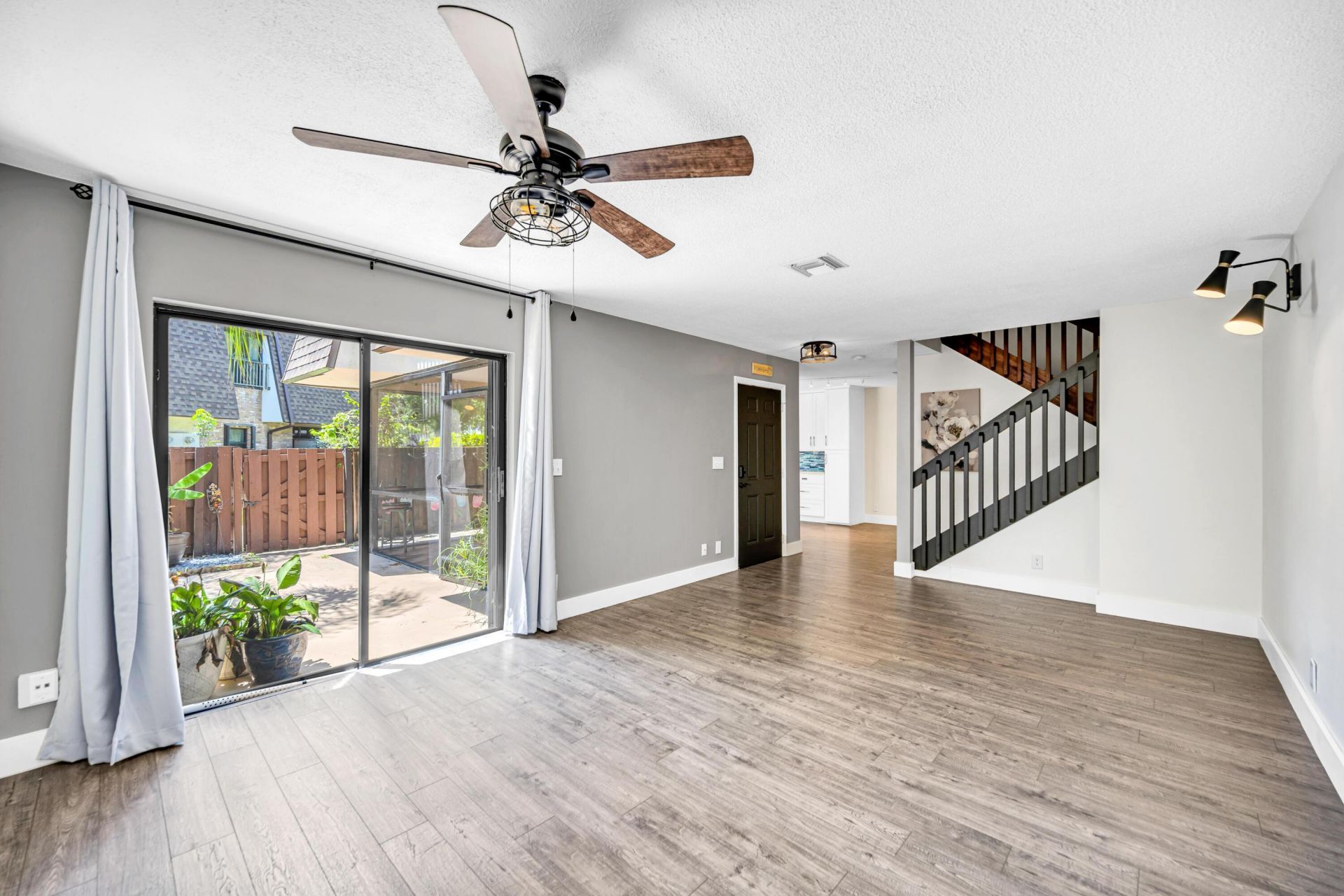 2620 NW 99th Avenue, Coral Springs, FL 33065 Photo