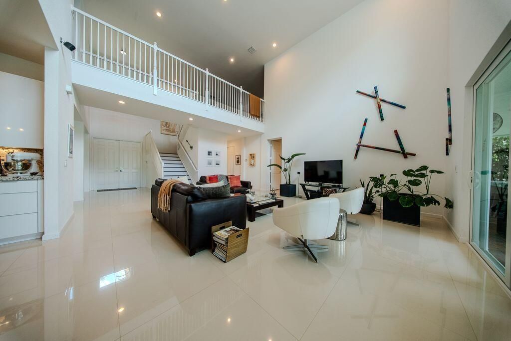163 Bella Vista Way, Royal Palm Beach, FL 33411 Photo