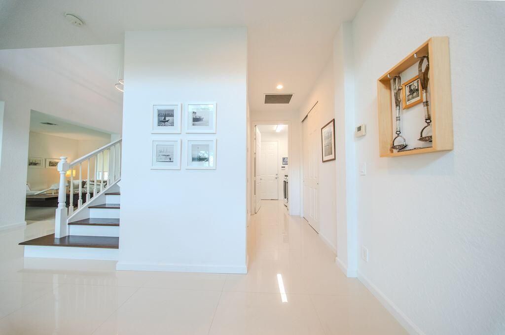 163 Bella Vista Way, Royal Palm Beach, FL 33411 Photo