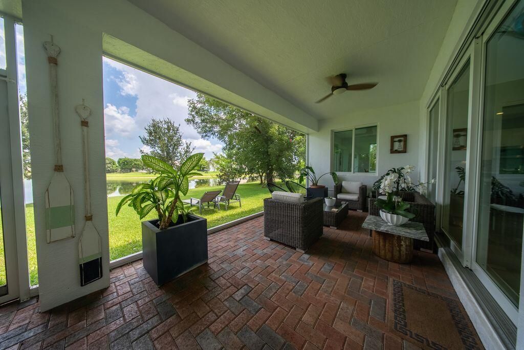 163 Bella Vista Way, Royal Palm Beach, FL 33411 Photo