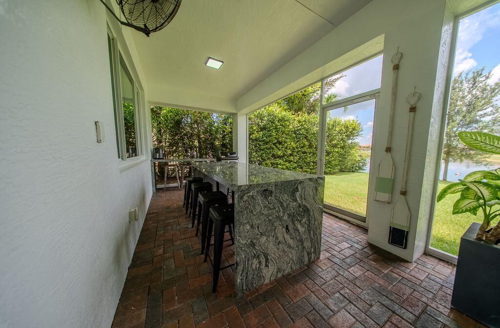 163 Bella Vista Way, Royal Palm Beach, FL 33411 Photo