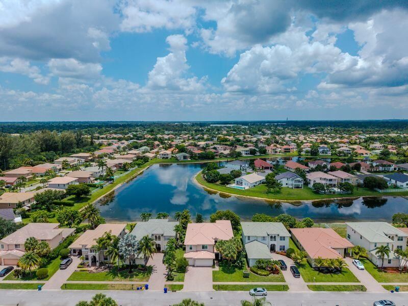 163 Bella Vista Way, Royal Palm Beach, FL 33411 Photo