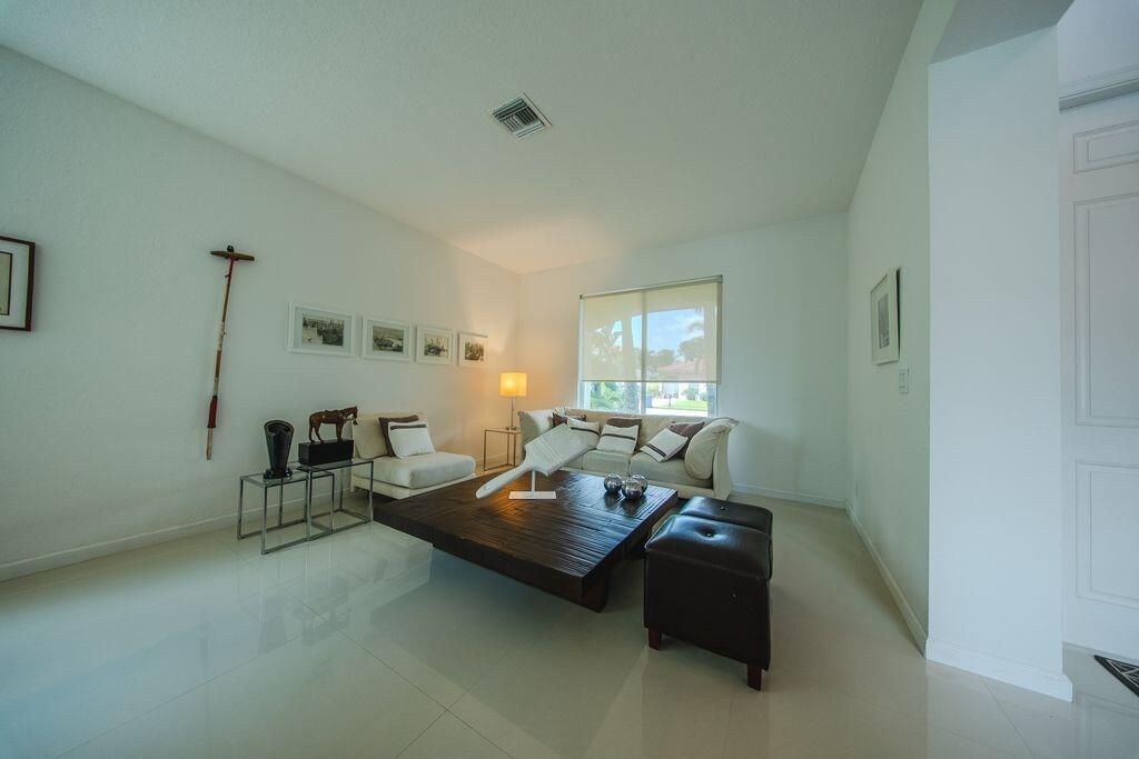 163 Bella Vista Way, Royal Palm Beach, FL 33411 Photo