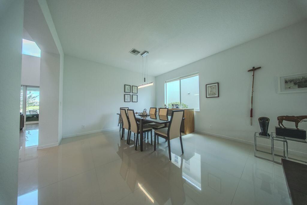 163 Bella Vista Way, Royal Palm Beach, FL 33411 Photo