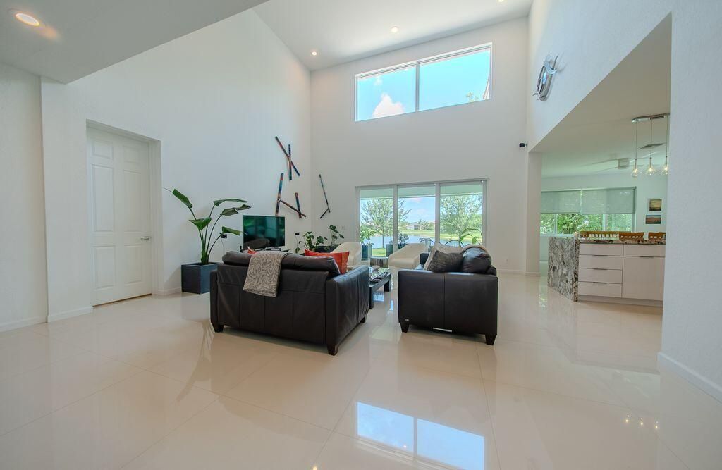163 Bella Vista Way, Royal Palm Beach, FL 33411 Photo