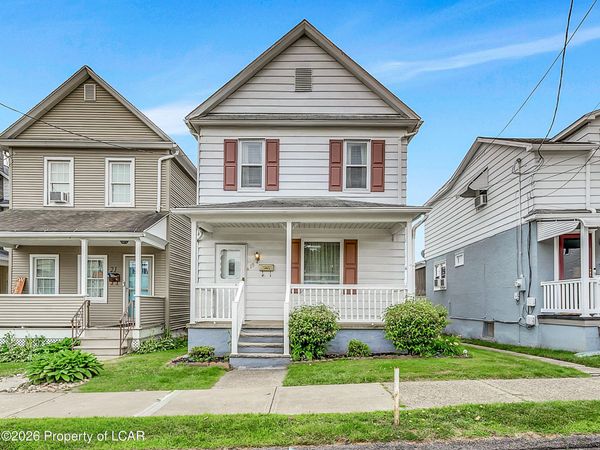 19 Miner Street, Hudson, PA 18705