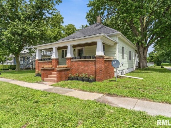 105 S 1ST Street, Oakford, IL 62673