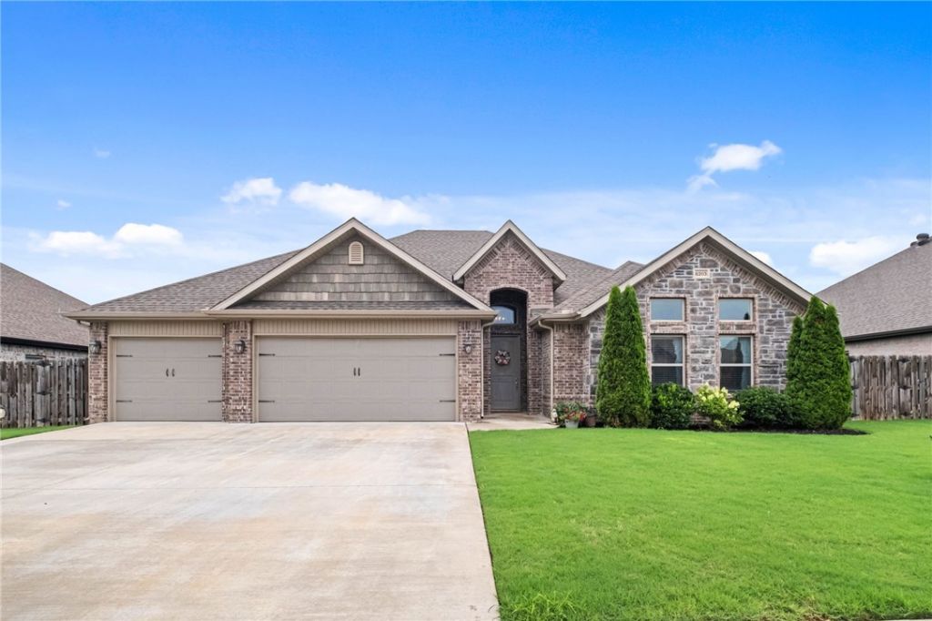 6203 S 62nd Street, Rogers, AR 72758 Main Photo