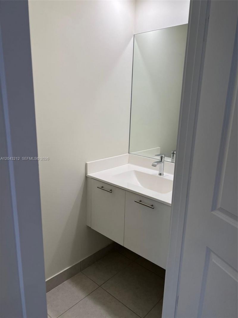 10270 NW 66 St, Unit 105, Doral, FL 33178 Photo