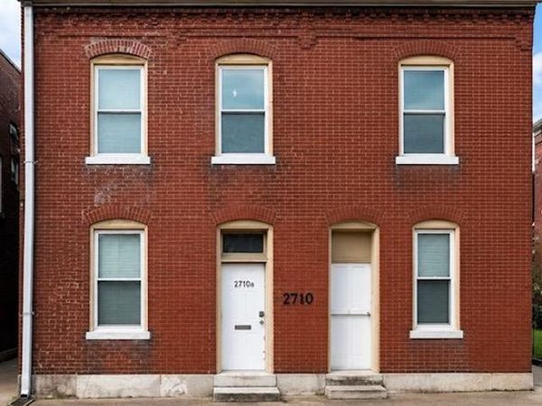 2710 Chippewa Street, St Louis, MO 63118