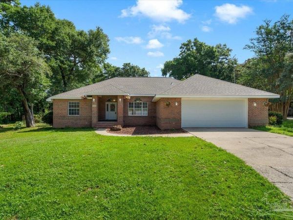 10738 Magnolia Ln, Lillian, AL 36549