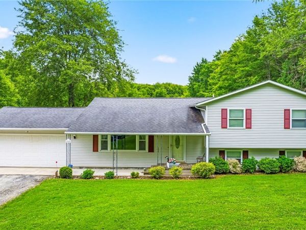 1960 Dadeyville Road , Austinburg, OH 44010